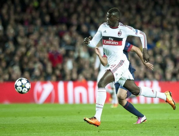 エムバイェ ニアン フランス World Football Young Star Catalogue サッカー世界のヤングスター名鑑