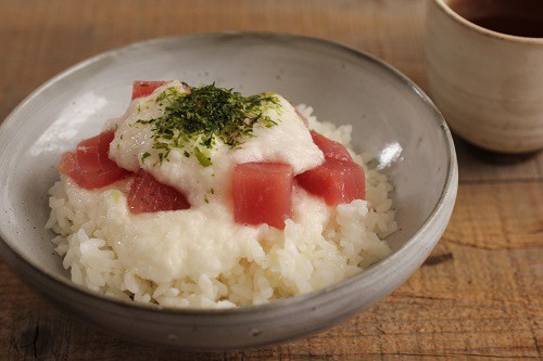 マグロ 山かけ 丼