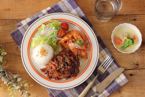 ハンバーグプレートをカフェ風に 日々のごはんとおやつのネタ帳 簡単なのも 丁寧なのも Powered By ライブドアブログ ハンバーグプレートをカフェ風に 日々のごはんとおやつのネタ帳 簡単なのも 丁寧なのも Powered By ライブドアブログ