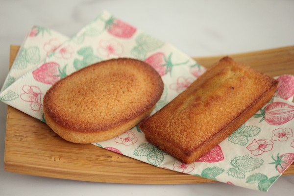 シャトレーゼの焼き菓子（フィナンシェとヴィジタンディーヌの