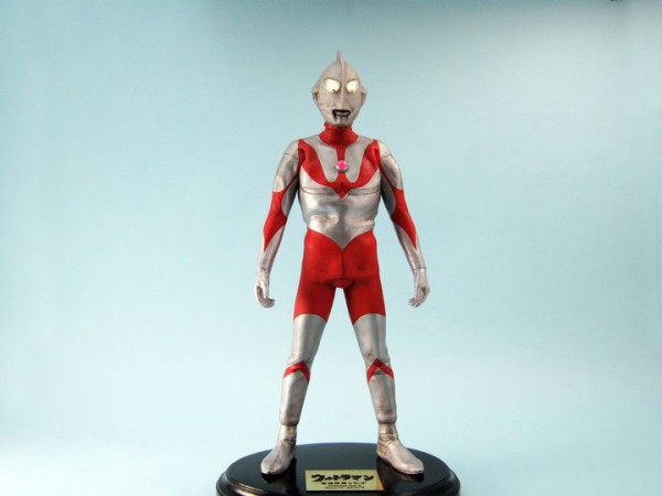 ハンサムタロウエム謹製 ウルトラマン TYPE A 電飾発光改造！ : Yaman