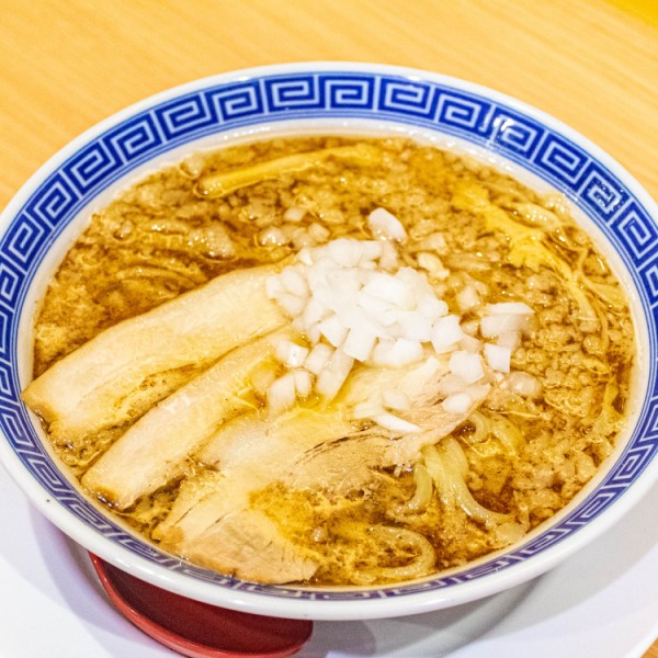 大和にいながら新潟気分！？新潟ラーメン燕三条系「なおじ」とは