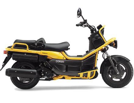 あらゆるバイクを眺めてきた俺だが 攻守最強はビッグスクーターだと悟った やる夫でニュース