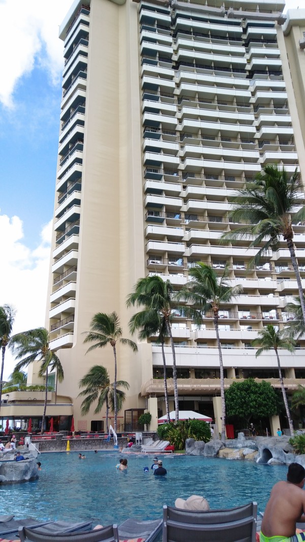 19 Hisロイヤルハワイアン４泊6日 その３ プール ビーチ たまには贅沢旅