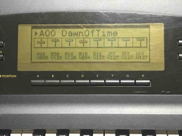 KORG シンセサイザー 01/W FD バックライト交換品　初期化ディスク付き Reborn #10】KORG 01/W FD 液晶ディスプレイのバックライト交換