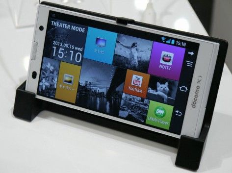 Arrows Nx F 06e 一部端末で充電中のタッチ反応 スワイプが鈍くなる不具合 スマホ口コミ評価速報