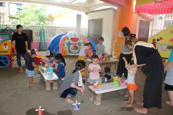 夏の 未就園児教室 外遊び 認定こども園 伊敷幼稚園 楽しさと感動の出会い