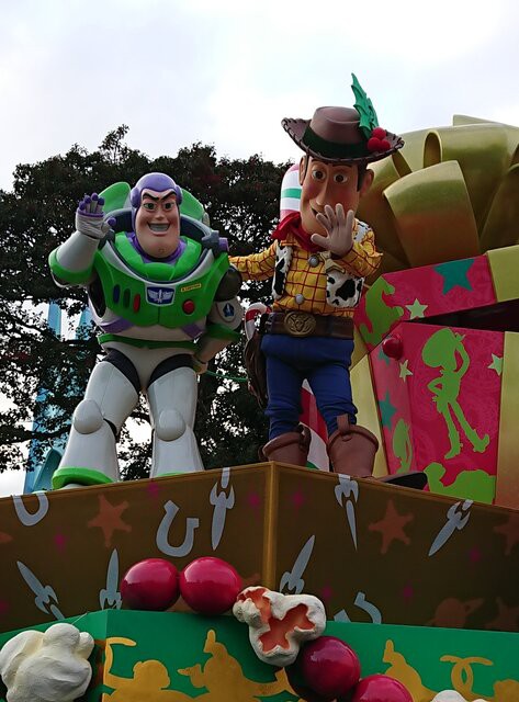 ディズニー 香港ディズニーランドの再オープンとウッディのニューフェイス Hanaのディズニーとおでかけ