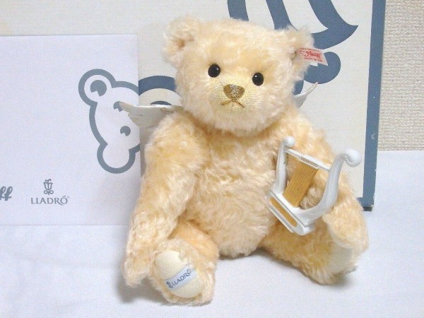 シュタイフ社×リヤドロ・2010年限定「ミュージカル エンジェル