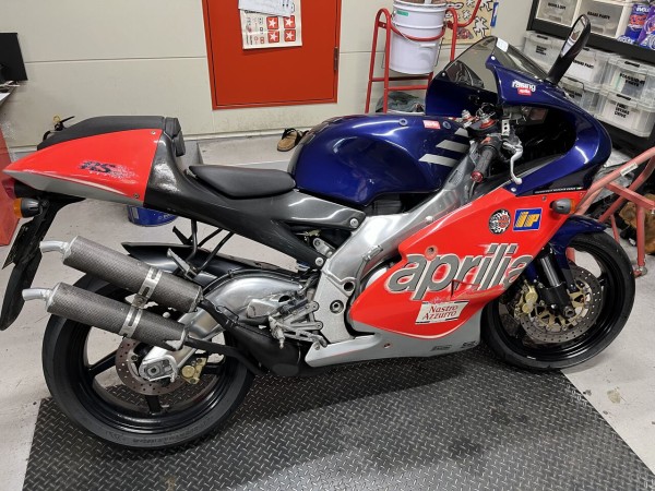 アプリリア RS250 フロントフォーク＆キャリパーO/H