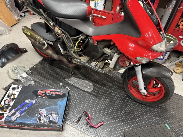 ジレラ ランナーFXR180 2台が一気に入庫💦フロントフォークをマロッシ