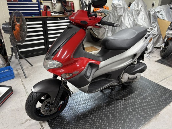 ジレラ ランナーFX125 PM TUNING モンスターフォークの取付 ジレラ ランナーFX125 PM TUNING モンスターフォークの取付