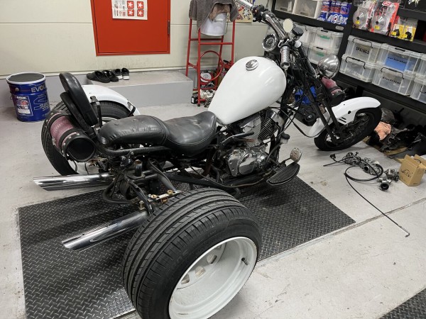 中華エンジン アメリカントライクの入庫です！！ LIFAN エンジン不動です(´；ω；`)ｳｩｩ : カスタムバイクショップYon-SIGN