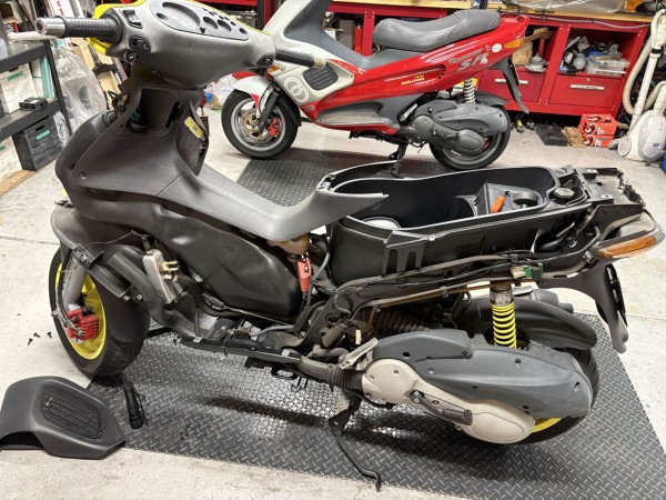 ジレラ ランナーFX125 燃料漏れ修理＆デルビGP1 250 フェンダーレス化