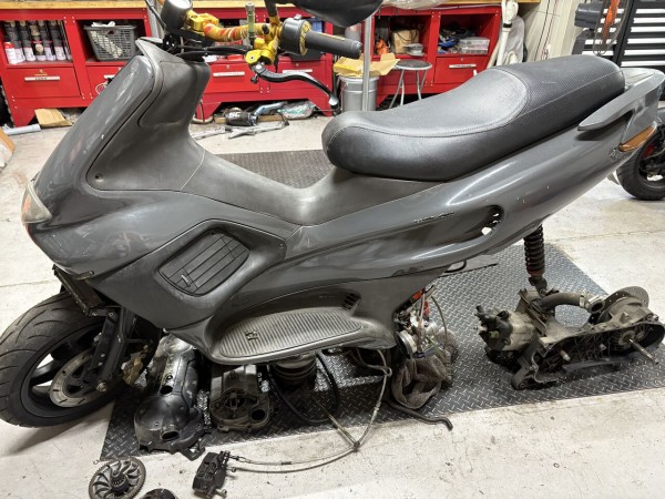 ジレラ ランナー FXR180 2st 焼き付きによるエンジンO／H①