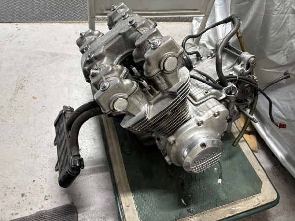 ホンダＣＢ７５０Ｆエンジン HONDA CB750F エンジンO/Hしていくゾ！！ : カスタムバイクショップYon