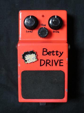 BOSS の BD-2 Blues Driver を改造してみました～♪ : Born to