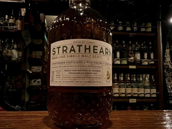 ☆ストラスアーン シングルモルトウイスキー（50%） : Caamm Bar