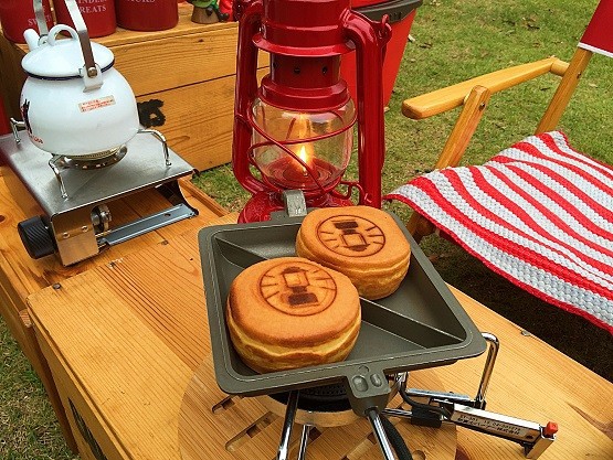 コールマンのホットサンドメーカーのレシピ」今川焼や肉まんを焼くと