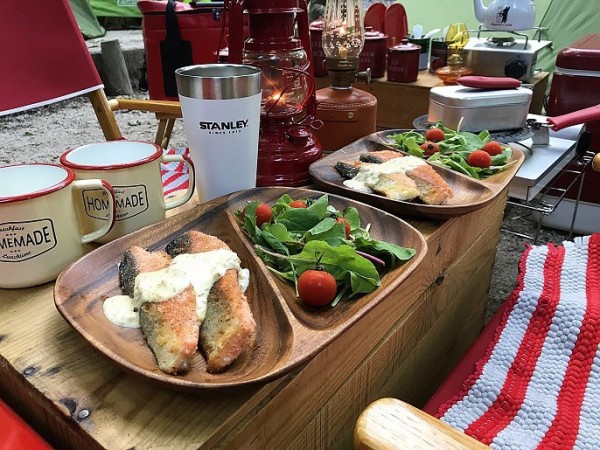 キャンプで使うおしゃれな皿はこれしかない 年間50泊キャンプに行く我が家が詳しくブログで紹介 ｋｕｔｉｋｏｍｉ