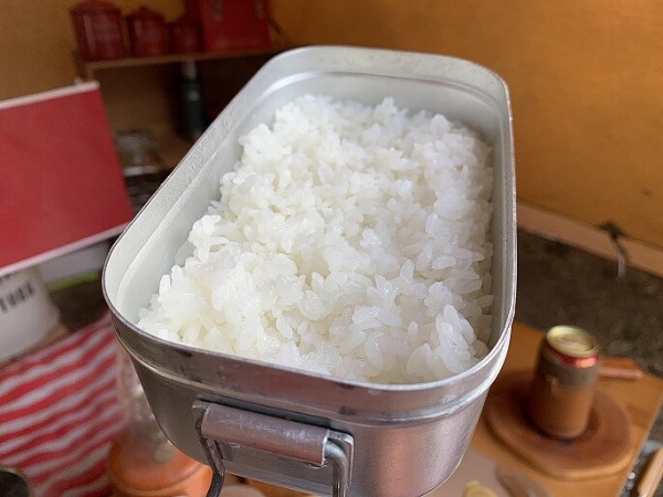 超簡単 メスティンで米1合を固形燃料で上手に炊く方法を詳しくブログで紹介 ｋｕｔｉｋｏｍｉ