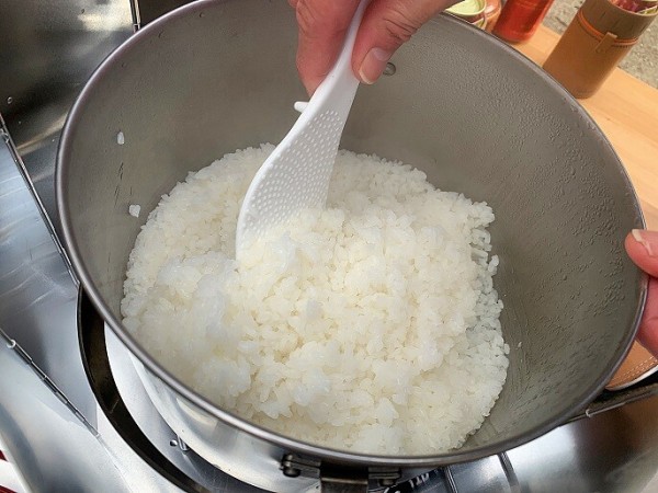 超簡単 メスティンで米1合を固形燃料で上手に炊く方法を詳しくブログで紹介 ｋｕｔｉｋｏｍｉ