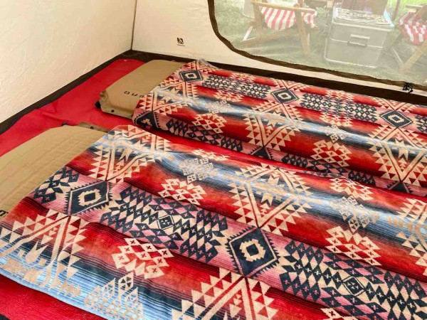 キャンプの寝床はコットかマットどっち 年間50泊キャンプに行く我が家が徹底検証 ｋｕｔｉｋｏｍｉ