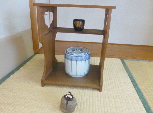 茶の稽古 抱清棚の点前 : 八十翁のつぶやき