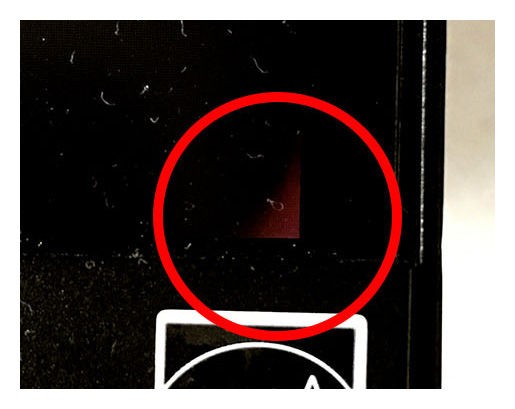 液晶モニタ画面の隅が赤くなる不具合に見舞われました（LG