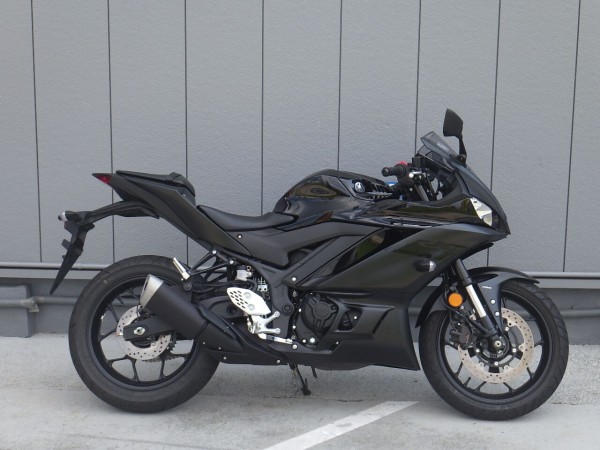 走行少ないメーカー保証たっぷりのYZF-R25中古車が入荷しました！ : YSP大阪東 ヤマハな休日の為に