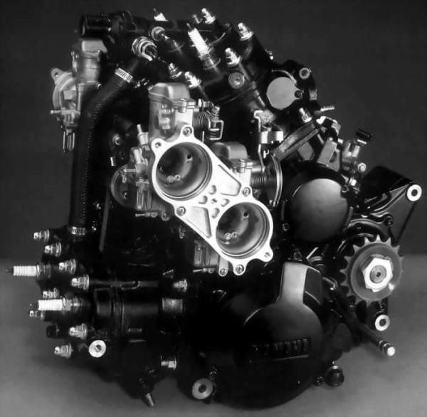 RZV500純正キャブ RZV500純正キャブ