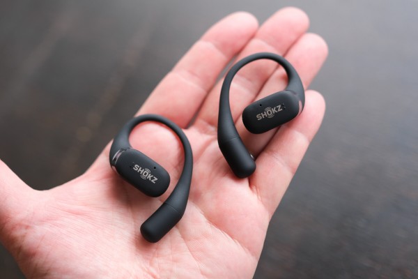 Shokz OpenFit』骨伝導イヤホンのパイオニア的存在