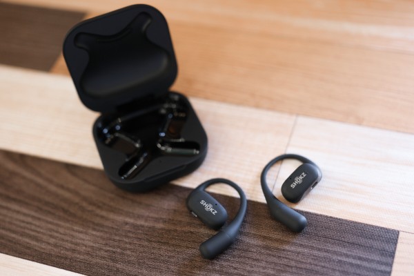 Shokz OpenFit』骨伝導イヤホンのパイオニア的存在