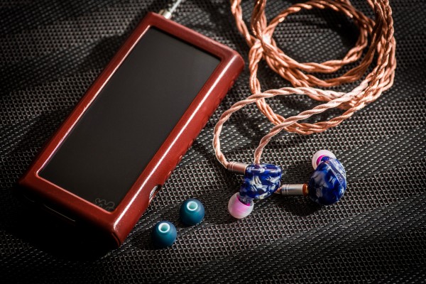 BQEYZ CLOUD 4.4mm 有線イヤホン Amazon.co.jp: BQEYZ四季シリーズ Winter 骨伝導ダイナミック型