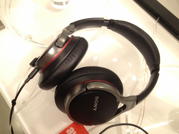 SONY MDR−10 MDR-10R(W) ヘッドホン 引きずりこま