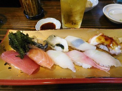 石垣島近海魚特上寿司を堪能す すし太郎 沖縄 石垣島 月餅m ゆえぴんm 世界で食す