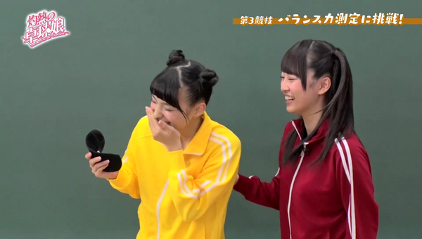 花守ゆみりと桑原由気がツイスターゲームで絡み合った「灼熱の卓球娘