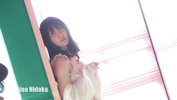 日高里菜さんの大人っぽくかわいい姿を見られた ヤングガンガン グラビアメイキング映像キャプ画像と感想 Twitterアニメ実況民のブログ