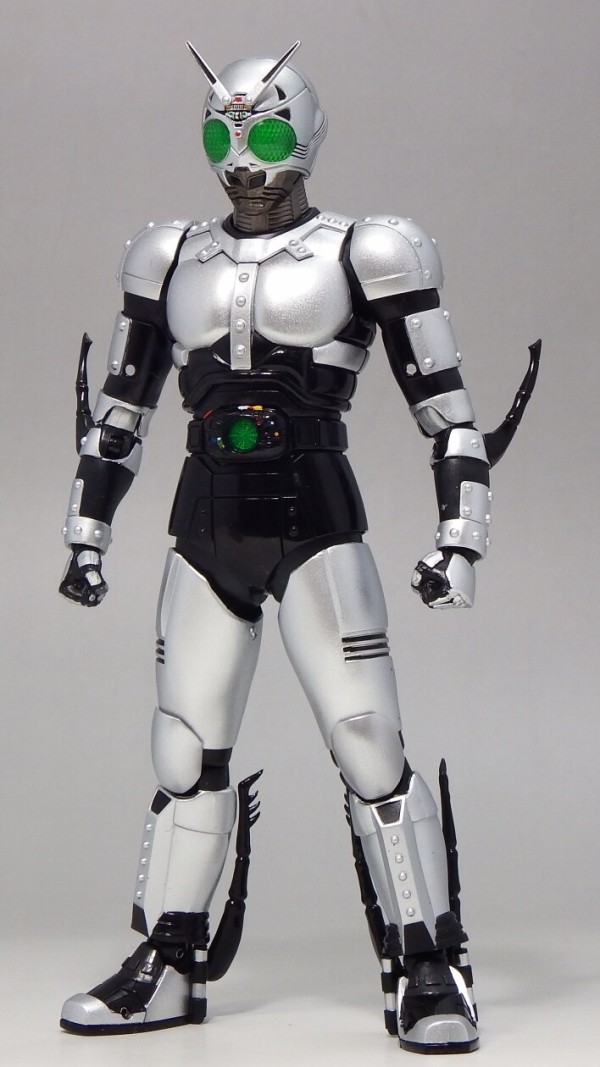 S.H.フィギュアーツ「シャドームーン(真骨彫製法)」 : 空想玩具