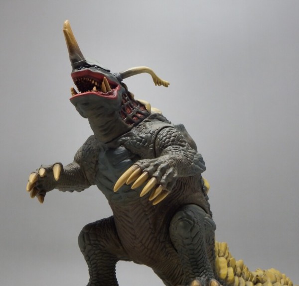 ウルトラ怪獣　ネロンガ　リペイント　ソフビ　ムービーモンスター ムービーモンスターシリーズ「ネロンガ」改造 : 空想玩具シリーズ
