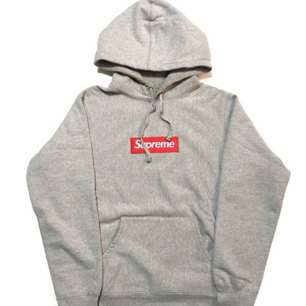 Supreme シュプリーム のパーカーのサイズ感 フーディ S M L Xl Gear