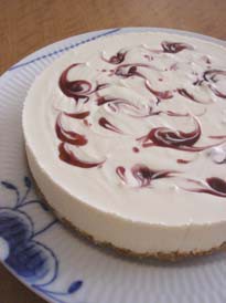 ブルーベリーマーブルレアチーズケーキ なが い サラリーマンのお弁当