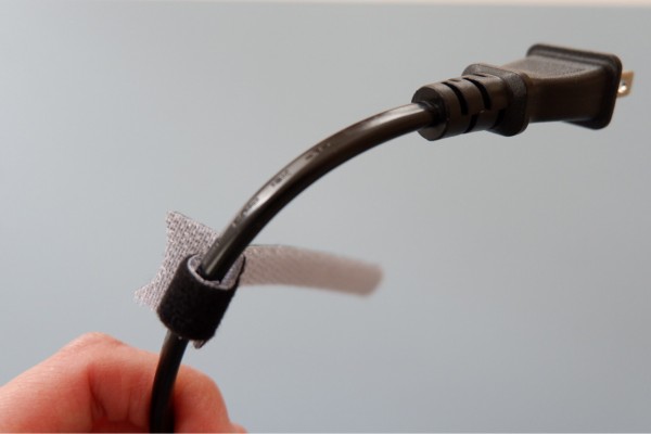 100均 コードを束ねるマジックテープなら 結束タイプがおすすめ ゆとりあるシンプルな暮らし Powered By ライブドアブログ