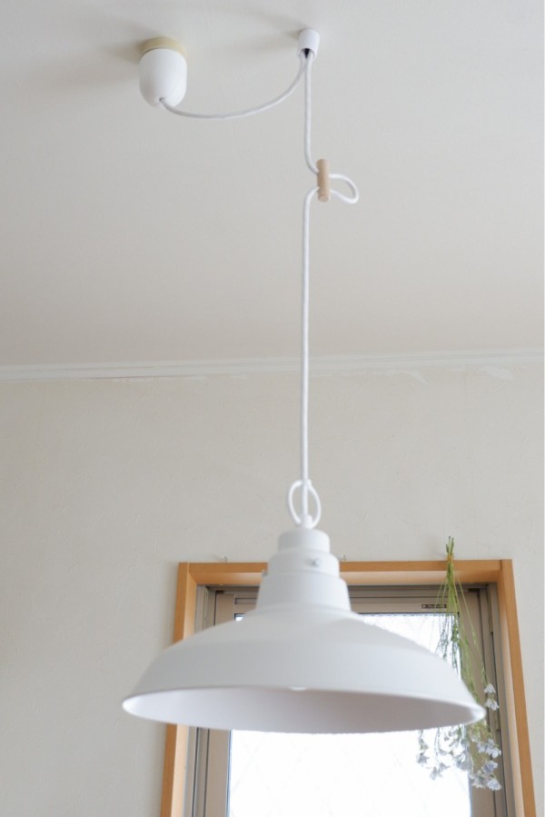 照明の位置を変更 石膏ボードの天井からぶら下げる方法 ゆとりあるシンプルな暮らし Powered By ライブドアブログ