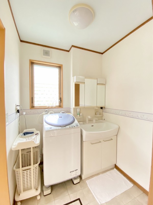 洗面所ちょっとすっきり コンセントごちゃつきをざっくり解決 ゆとりあるシンプルな暮らし Powered By ライブドアブログ