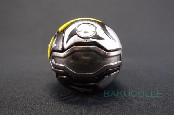 焔ドラガオンS FLARE DRAGAON S 火属性 爆TECH コロコロ