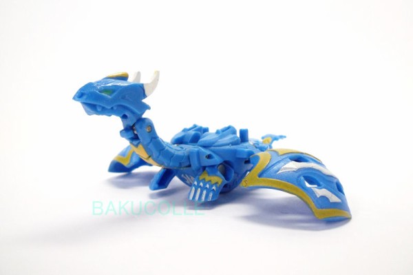 アクア・ダラク AQUOS DHARAK 水属性(BLUE) BAKUGAN STEALTH(BAKUBLUE