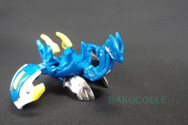 爆丸 聖アクアス 2体セット 爆丸 爆テクブースターパック 聖アクアス | 玩具画像を投下する