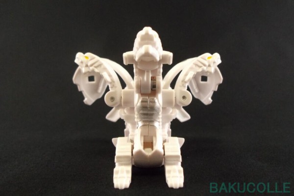 ハオス・ニリアス HAOS NILLIOUS 光属性 BATTLE STRIKE PACK : 爆丸
