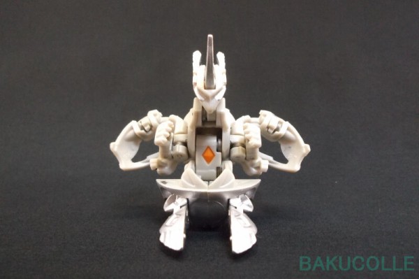 爆丸　titanium dragonoid 海外限定 グレン・ドラゴノイド TITANIUM DRAGONOID 火属性(TRANSLUCENT